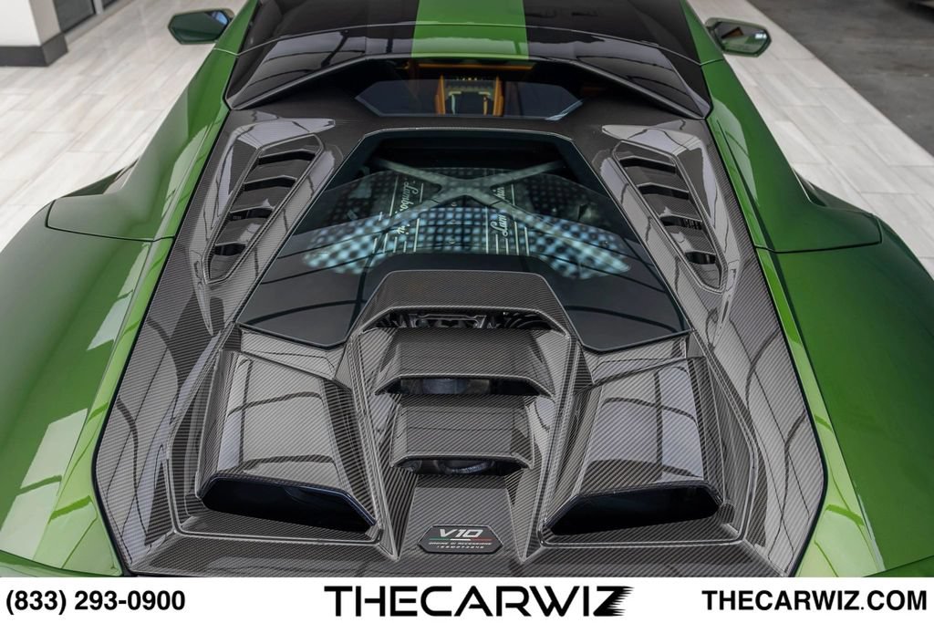Used 2024 Lamborghini Huracan Tecnica RWD image 26