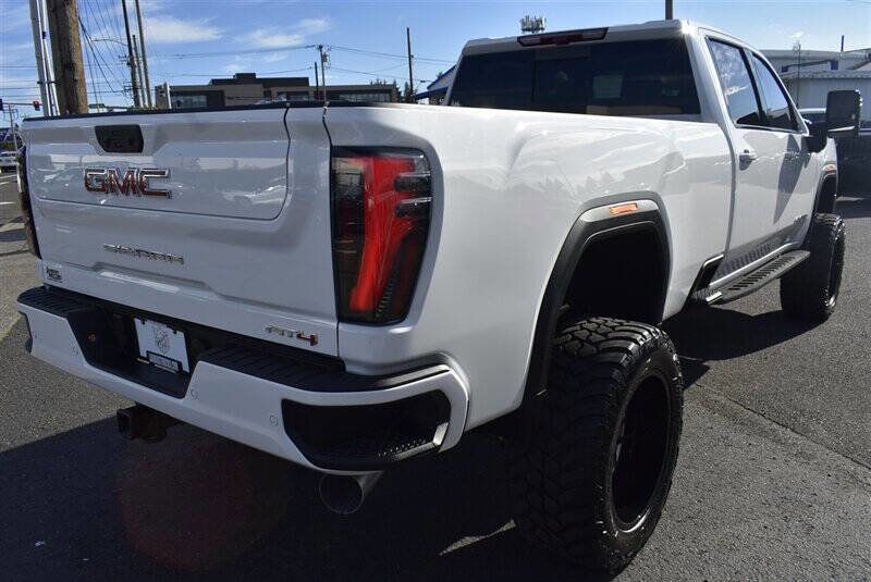 Used 2025 GMC Sierra 3500 AT4 w/ AT4 Premium Plus Package image 5