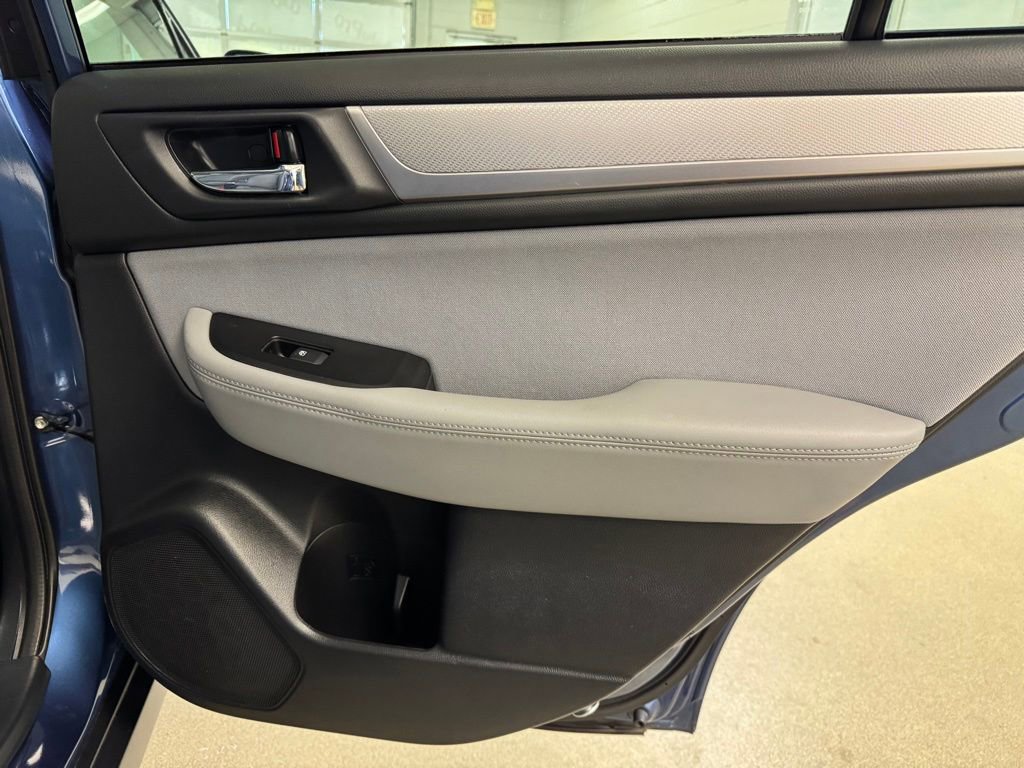 Used 2019 Subaru Outback 2.5i Premium AWD/4WD image 26