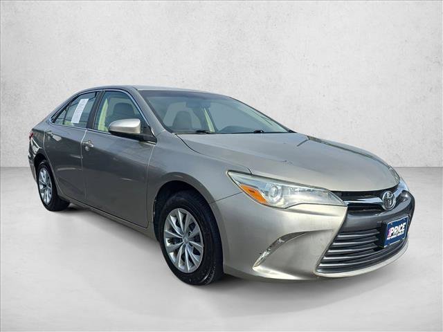 Used 2015 Toyota Camry LE FWD image 3