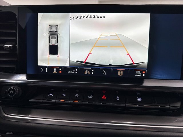 Used 2024 Chevrolet Silverado 1500 High Country image 18