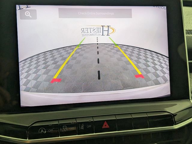 Used 2023 Jeep Compass Sport image 4