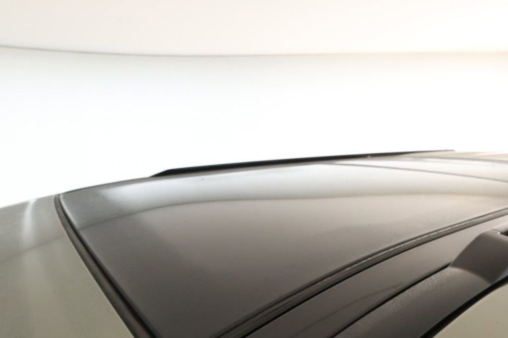 Used 2020 Land Rover Defender 110 S image 8