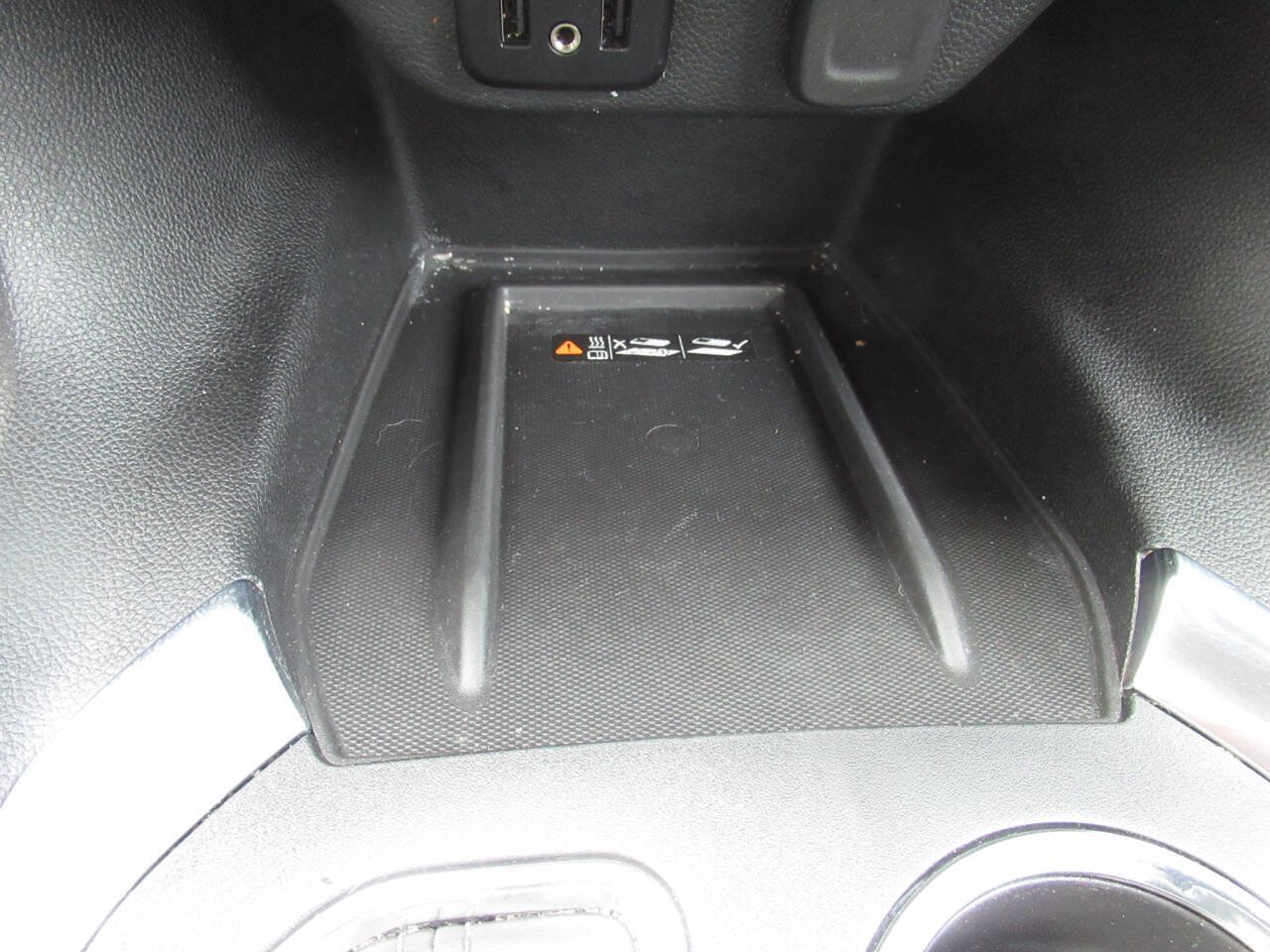 Used 2023 Chevrolet Traverse LT w/ LPO, Floor Liner Package AWD/4WD image 31