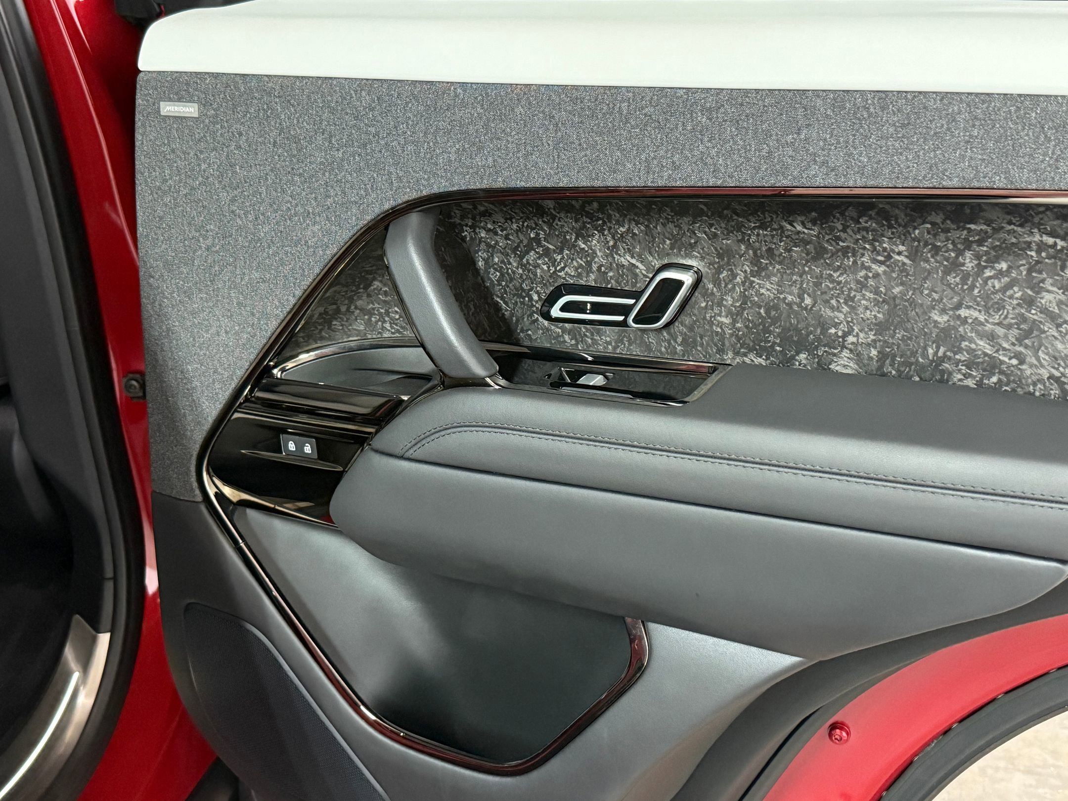 Used 2023 Land Rover Range Rover Sport SE Dynamic image 47