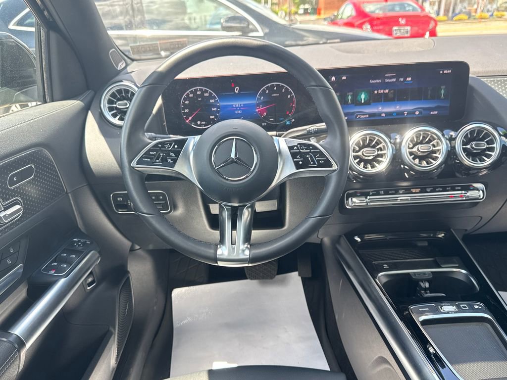 Used 2026 Mercedes-Benz GLA 250 4MATIC image 13
