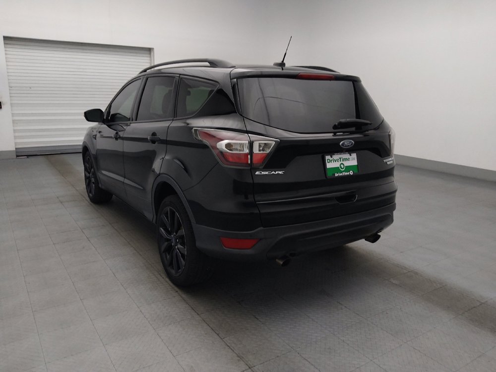 Used 2017 Ford Escape Titanium FWD image 5