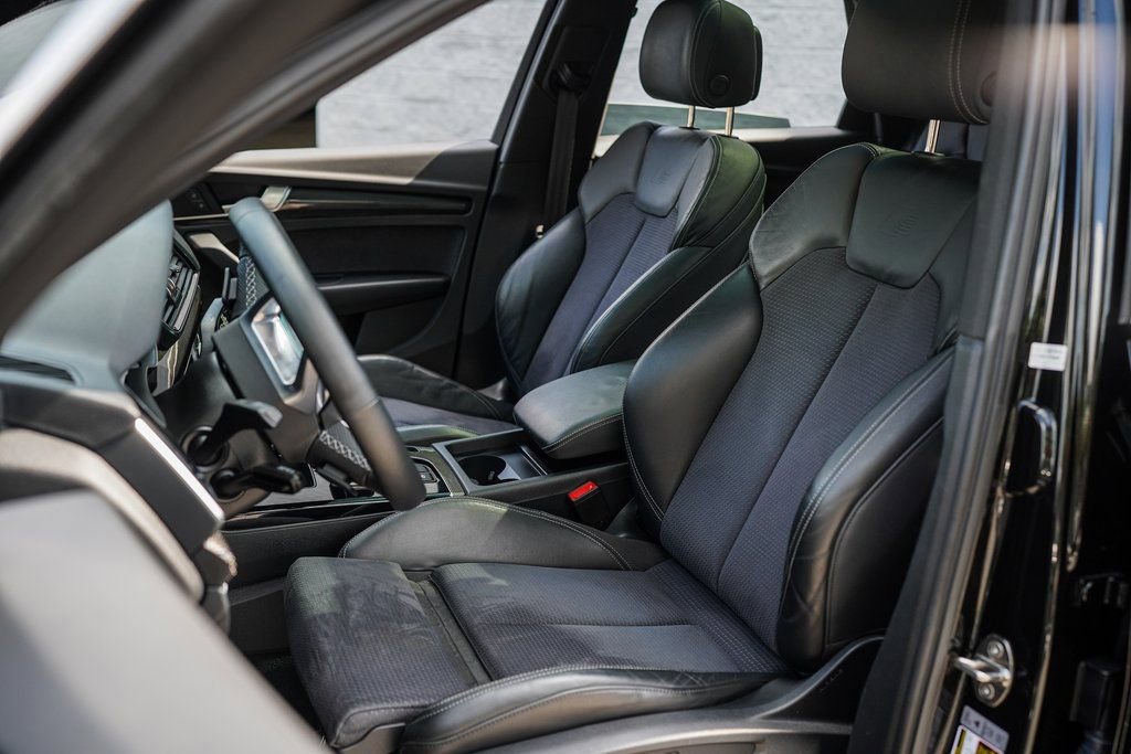 Used 2023 Audi SQ5 Premium w/ Convenience Package image 22