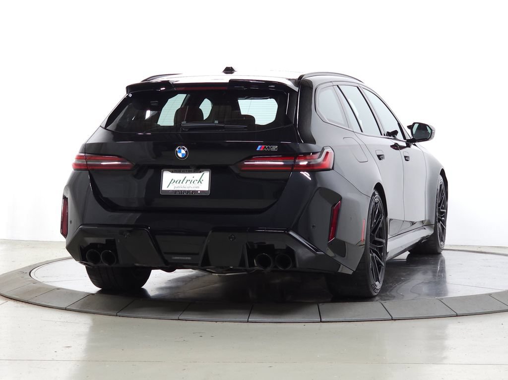 Used 2026 BMW M5 Touring AWD/4WD image 11