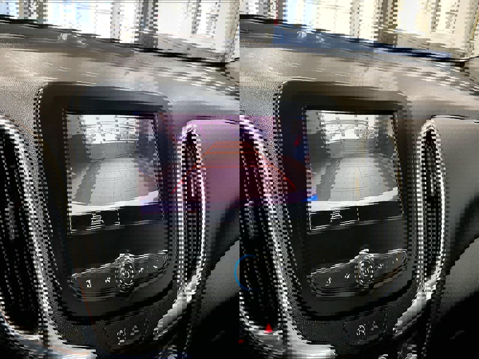 Used 2024 Chevrolet Equinox LT image 19