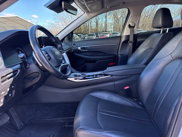 Certified 2023 Hyundai Sonata Limited w/ Cargo Package image 12