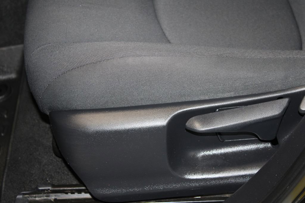 Used 2022 Toyota Corolla LE FWD image 13