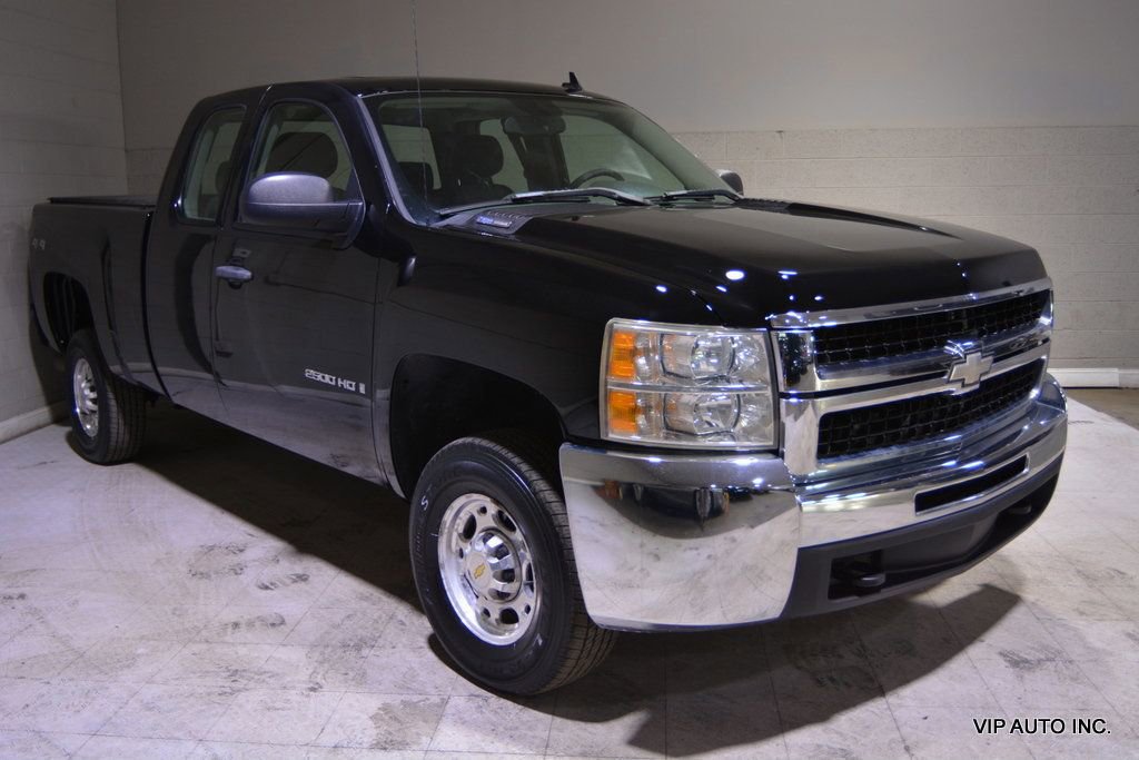 Used 2007 Chevrolet Silverado 2500 W/T w/ LS Package