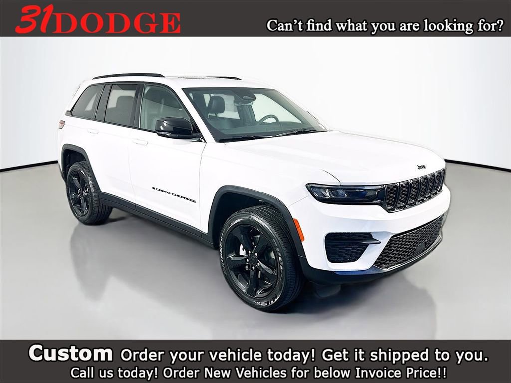 New 2025 Jeep Grand Cherokee Altitude image 1