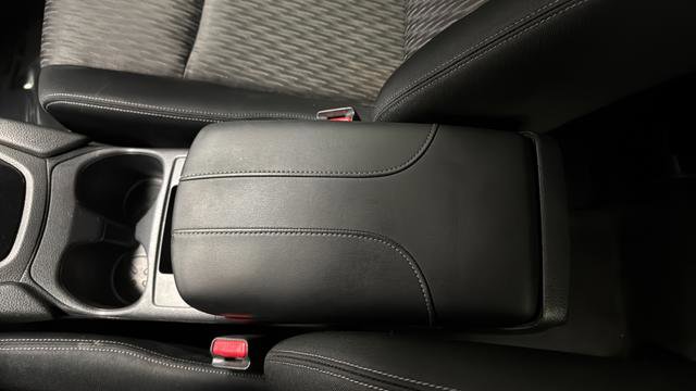 Used 2017 Nissan Rogue S image 18