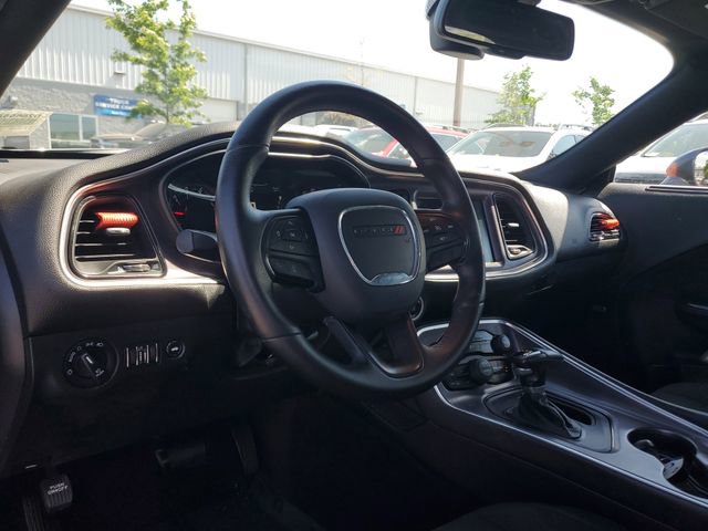 Certified 2016 Dodge Challenger SXT w/ Blacktop Package image 9