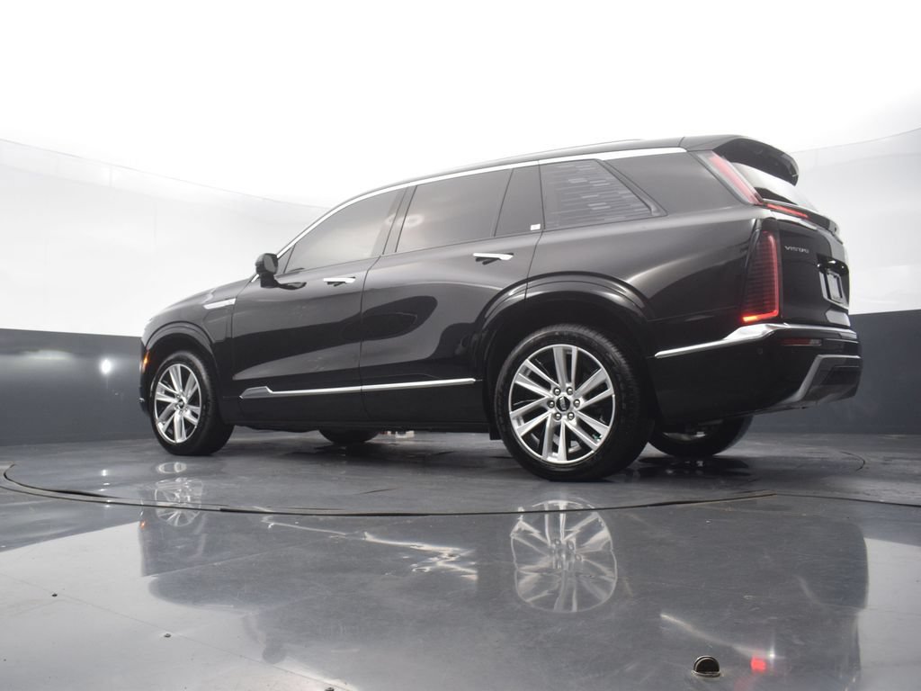 Certified 2026 Cadillac Vistiq Luxury w/ LPO, Floor Liner Package AWD/4WD image 50
