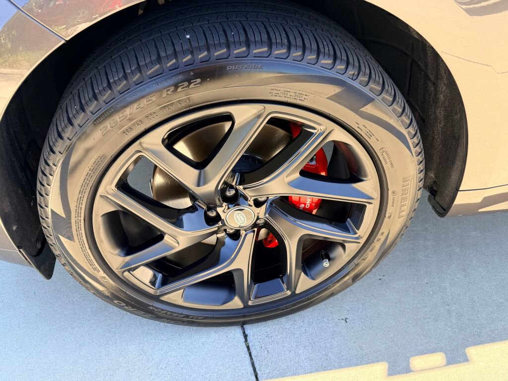 Used 2024 Land Rover Range Rover Sport Dynamic SE image 16