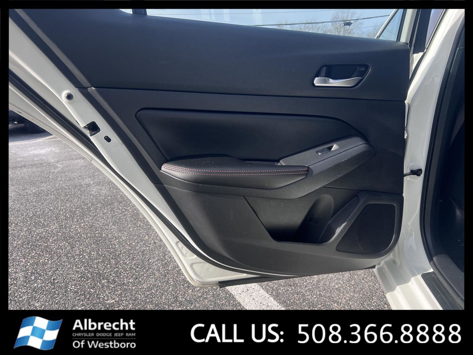 Used 2020 Nissan Altima 2.5 SR w/ Premium Package image 14