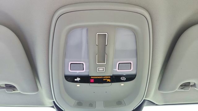 Used 2024 Volvo S60 B5 Plus w/ Climate Package image 57