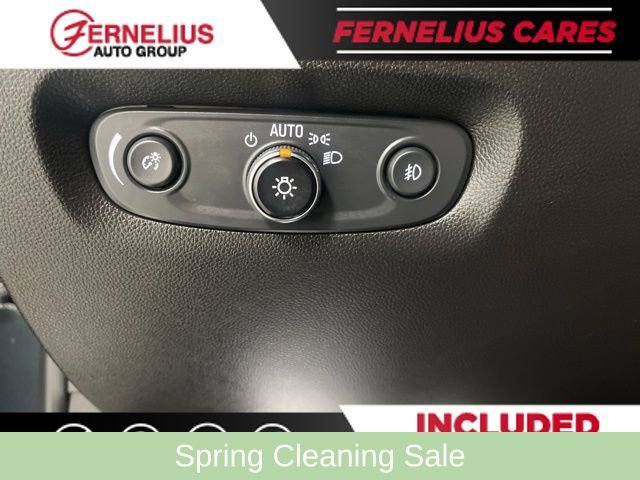 Used 2021 Chevrolet Traverse LT FWD image 44