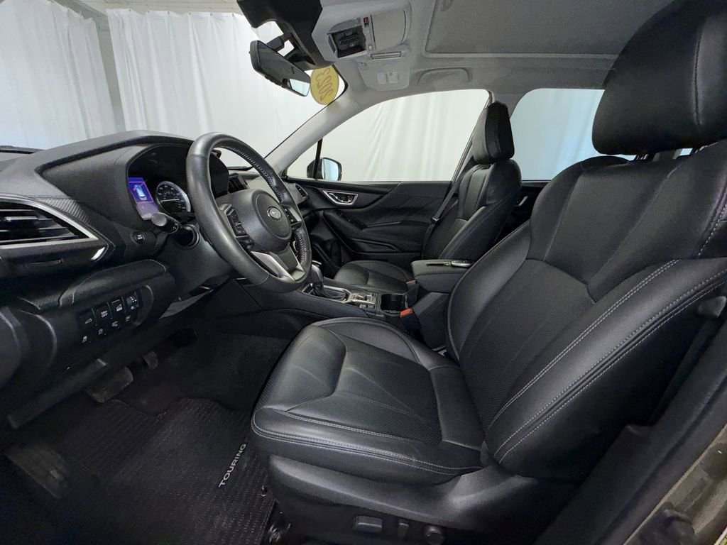 Used 2023 Subaru Forester Touring AWD/4WD image 11