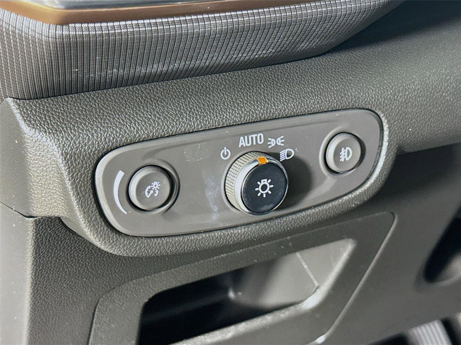 Used 2023 Chevrolet TrailBlazer ACTIV w/ Convenience Package image 11