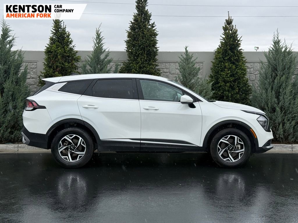 Used 2023 Kia Sportage LX AWD/4WD image 11