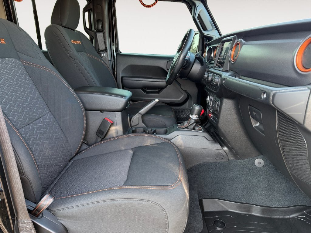 Used 2022 Jeep Gladiator Mojave w/ Cold Weather Group AWD/4WD image 24