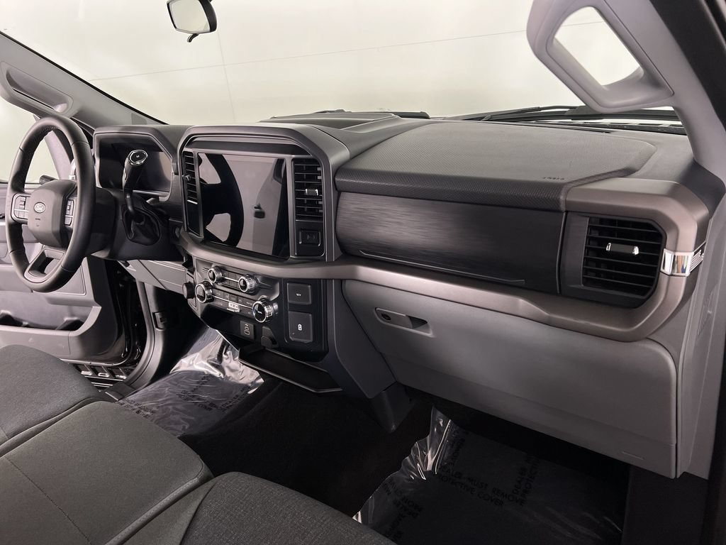 Used 2025 Ford F150 XLT w/ Equipment Group 301A Standard AWD/4WD image 27