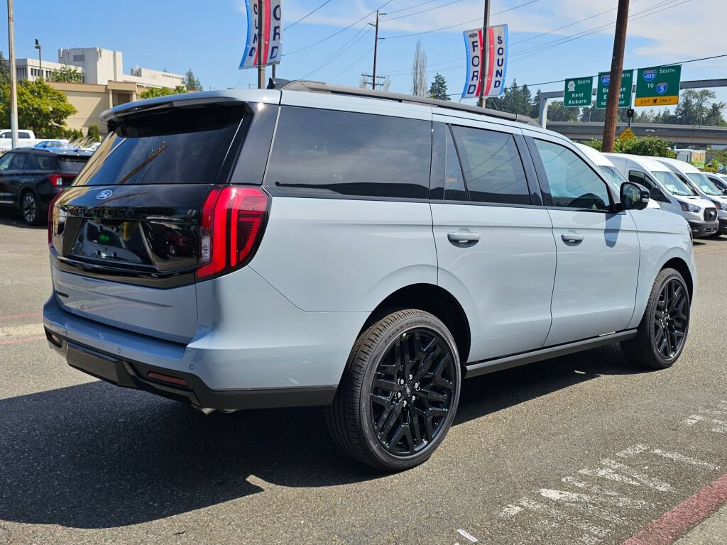 New 2027 Ford Expedition Platinum w/ Stealth Performance Package AWD/4WD image 5