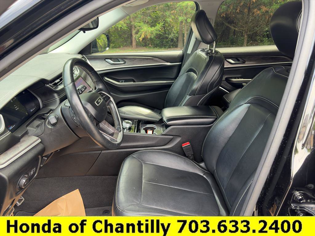 Used 2021 Jeep Grand Cherokee L Limited AWD/4WD image 24