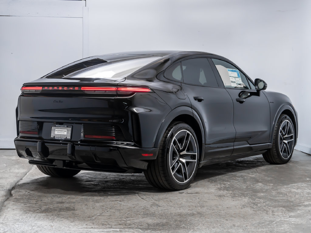 New 2026 Porsche Cayenne Turbo AWD/4WD image 7