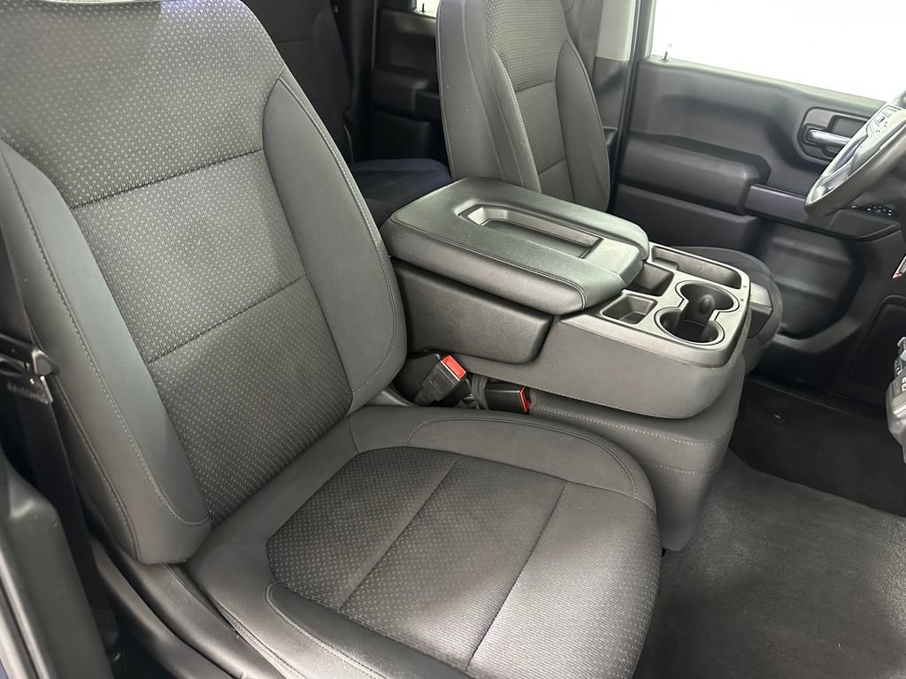 Used 2021 Chevrolet Silverado 2500 Custom w/ Custom Value Package AWD/4WD image 28