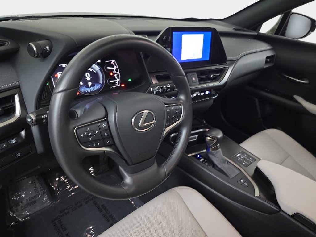 Certified 2024 Lexus UX 250h F Sport AWD/4WD image 19