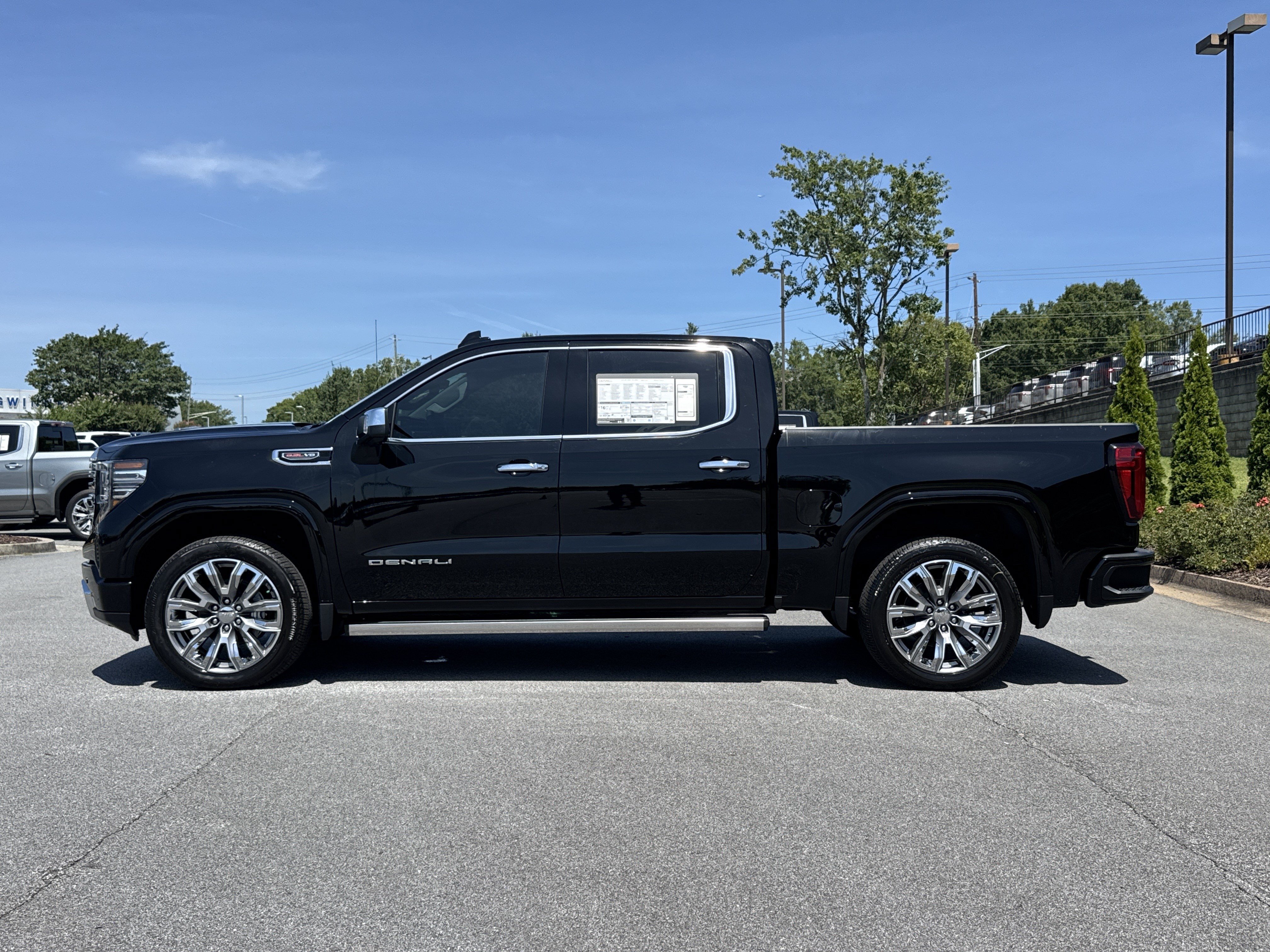 New 2026 GMC Sierra 1500 Denali w/ Denali Reserve Package AWD/4WD image 7