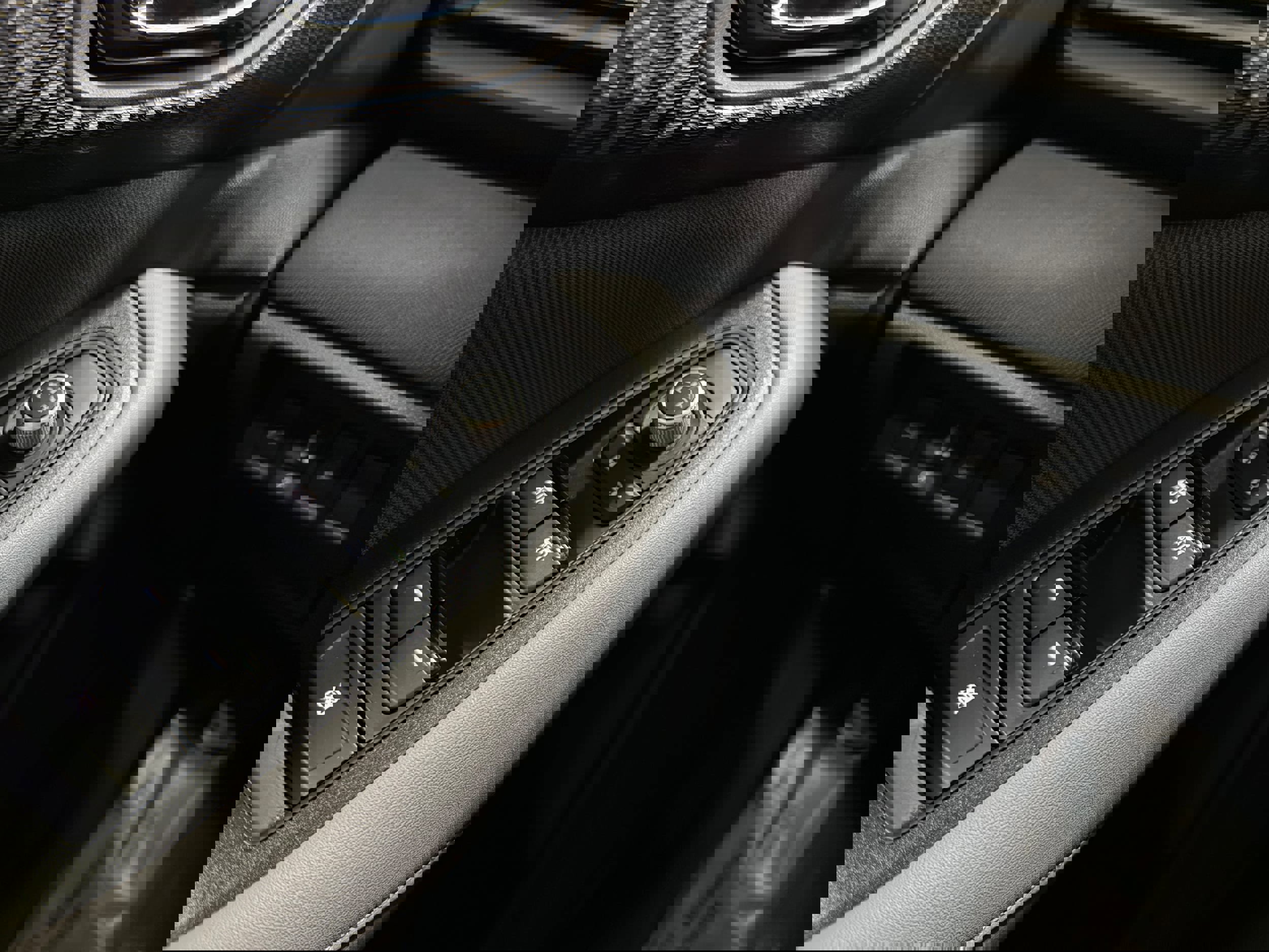 Used 2021 Subaru Outback Premium image 6