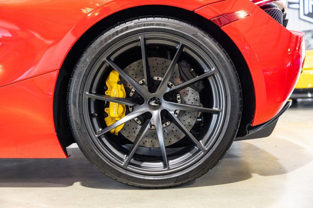 Used 2022 McLaren 720S Performance RWD image 21