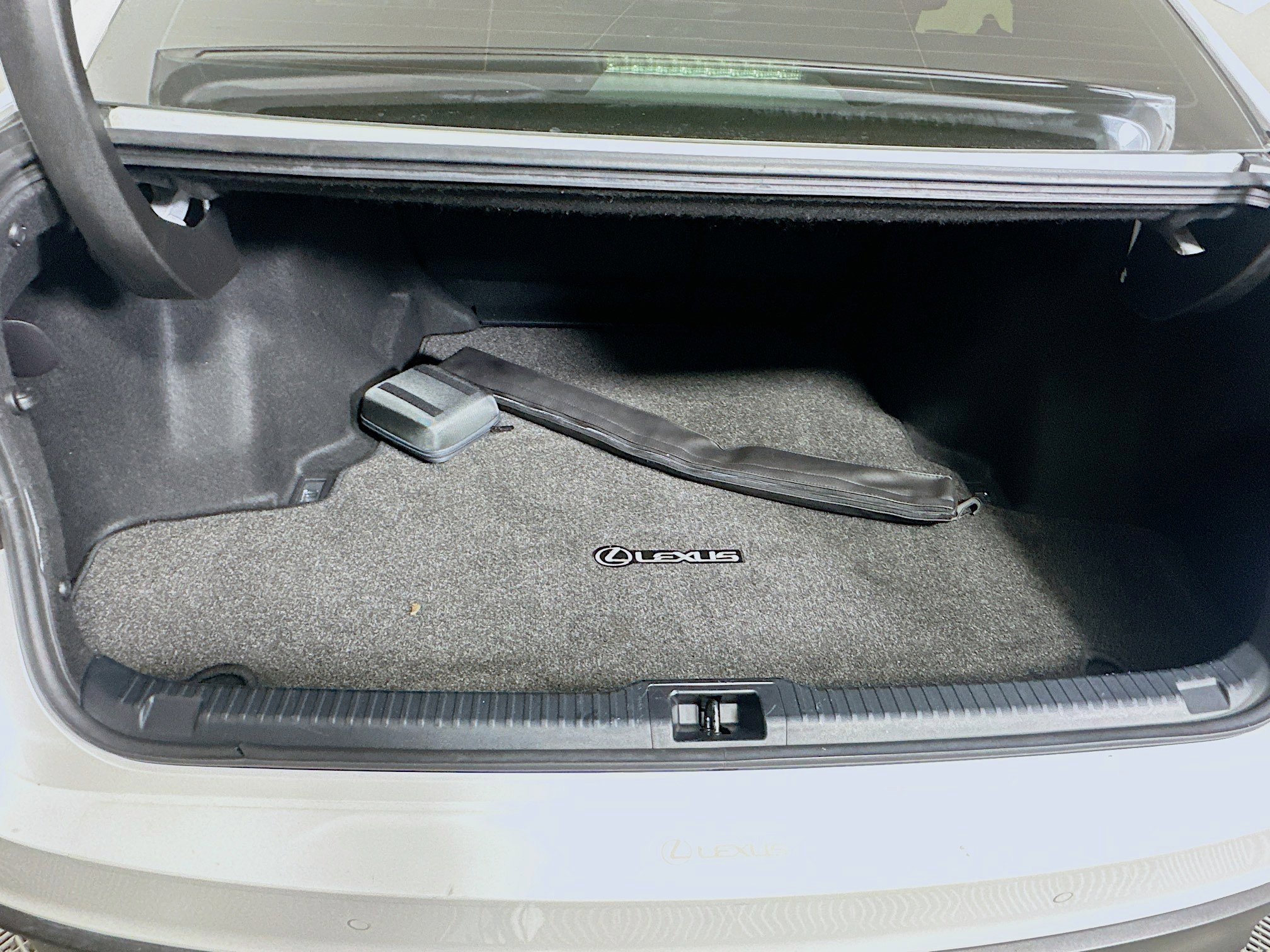 Used 2024 Lexus IS 300 w/ Comfort Package image 29