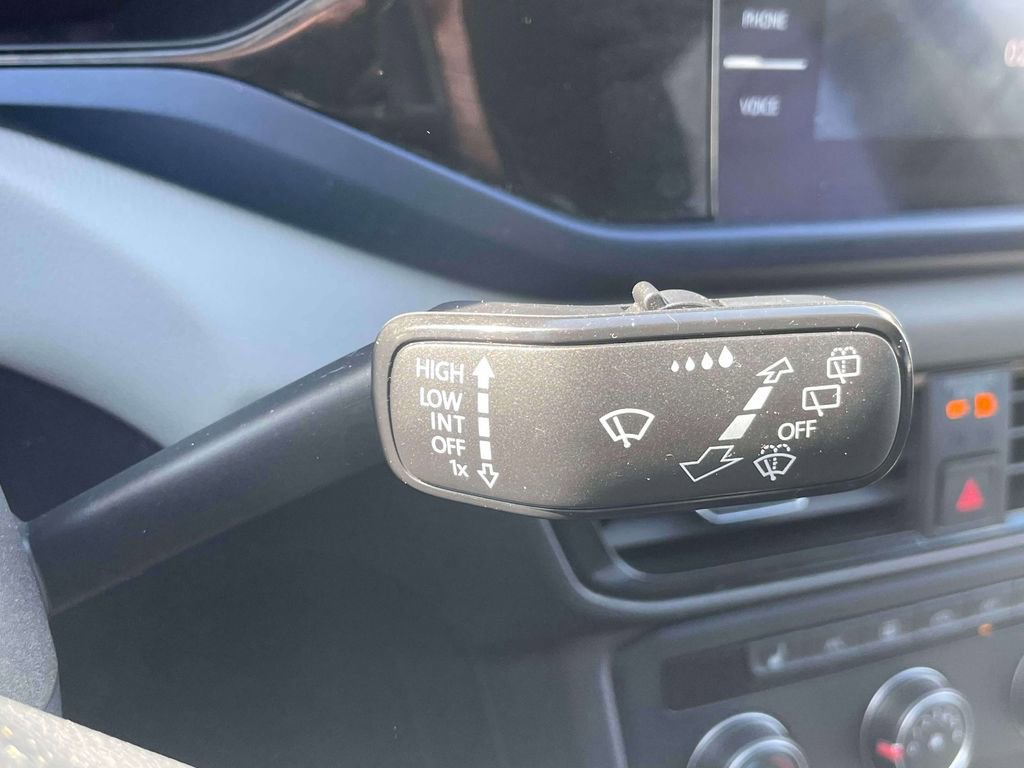 Used 2022 Volkswagen Taos SE w/ IQ.Drive SE Package image 24