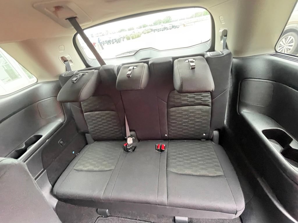 Certified 2024 Nissan Pathfinder S FWD image 17