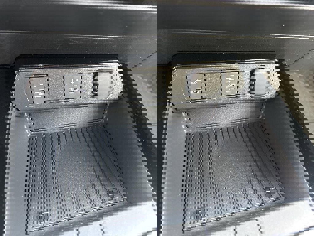 New 2026 Toyota Prius Limited image 6