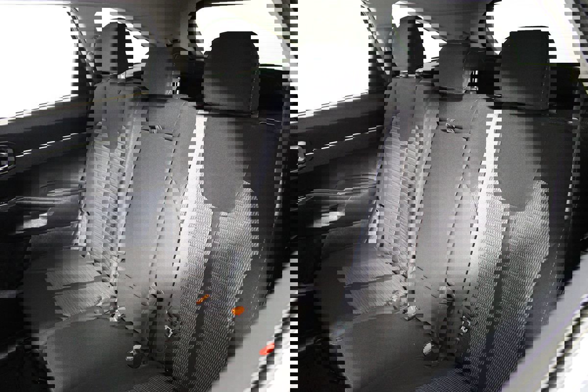 Used 2023 Kia Sorento LX image 22