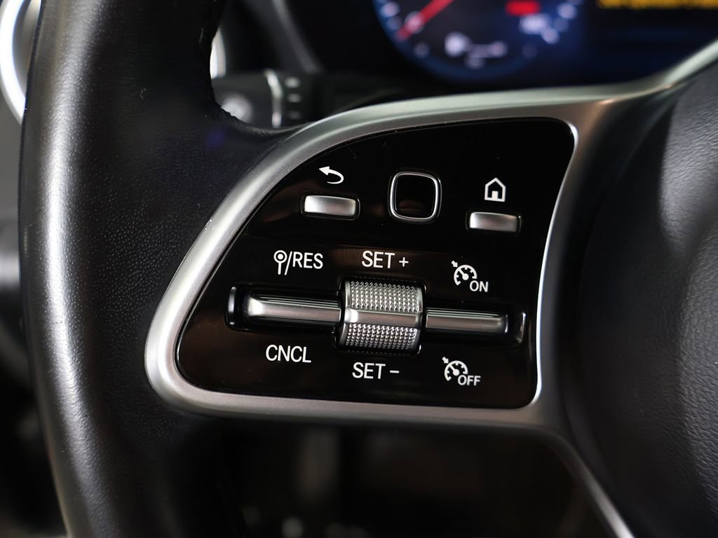 Used 2022 Mercedes-Benz GLC 300 4MATIC w/ AMG Line image 40