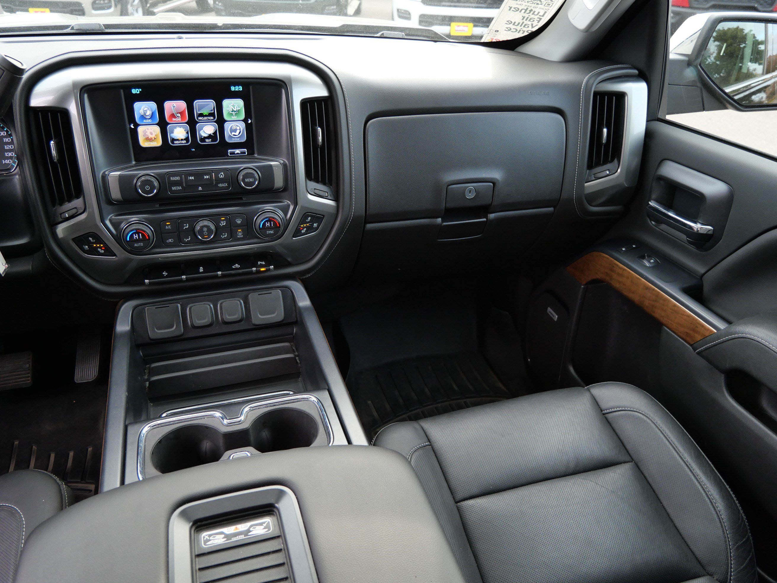 Used 2018 Chevrolet Silverado 1500 LTZ w/ Sport Package AWD/4WD image 11