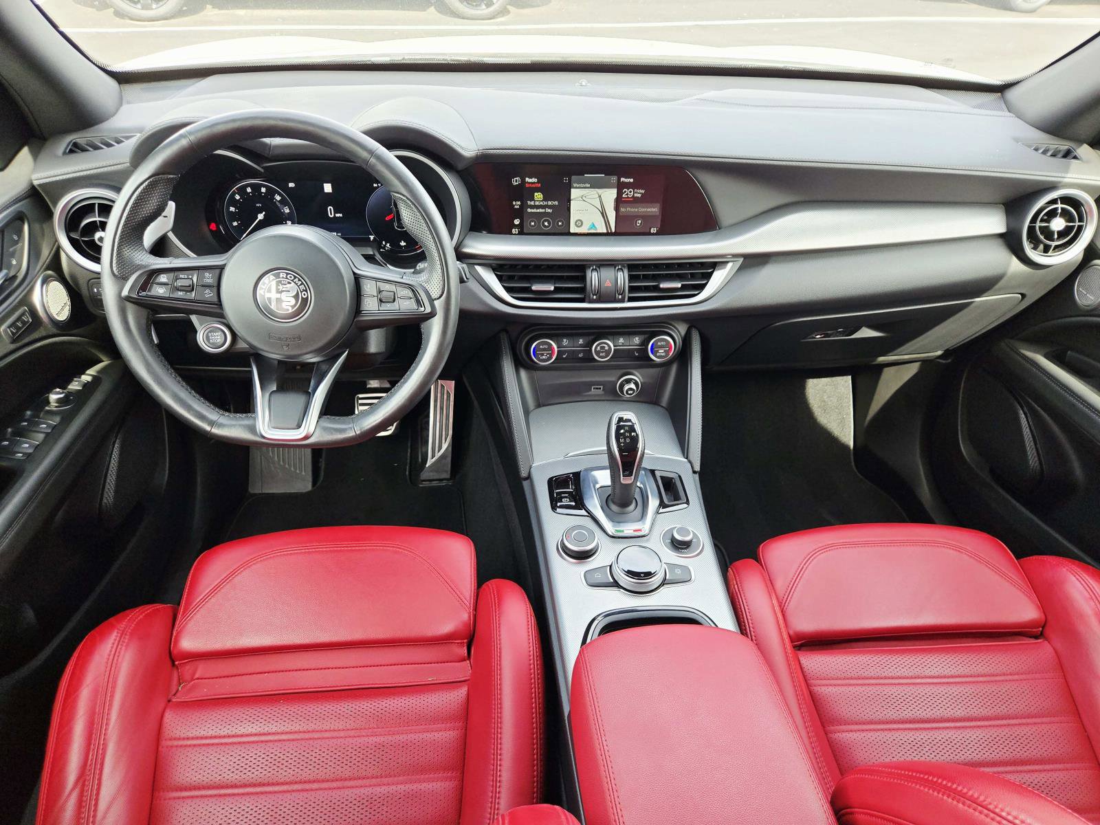 Used 2024 Alfa Romeo Stelvio Veloce AWD/4WD image 11