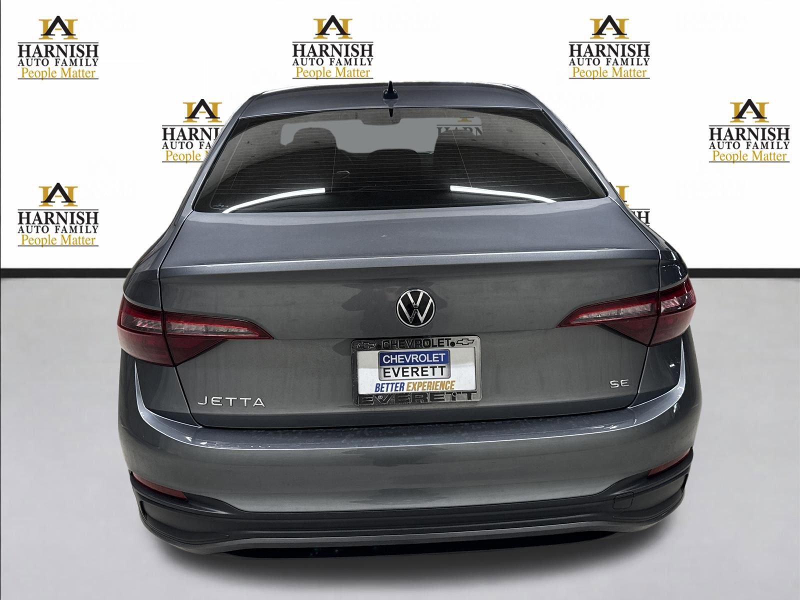 Used 2023 Volkswagen Jetta SE image 4