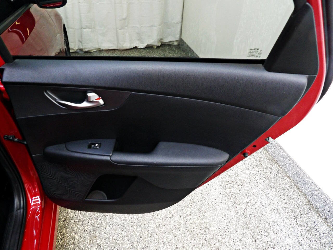 Used 2020 Kia Forte LXS FWD image 12