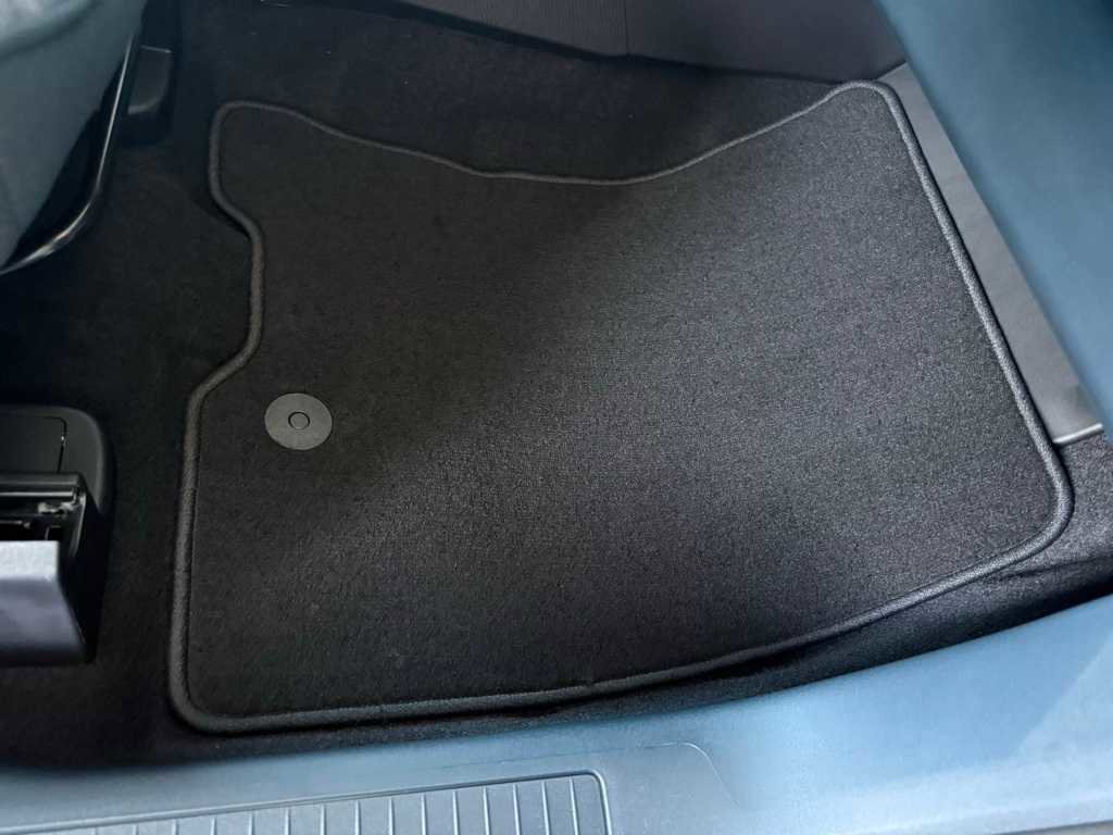 New 2025 Ford Maverick XLT w/ Equipment Group 301A image 9