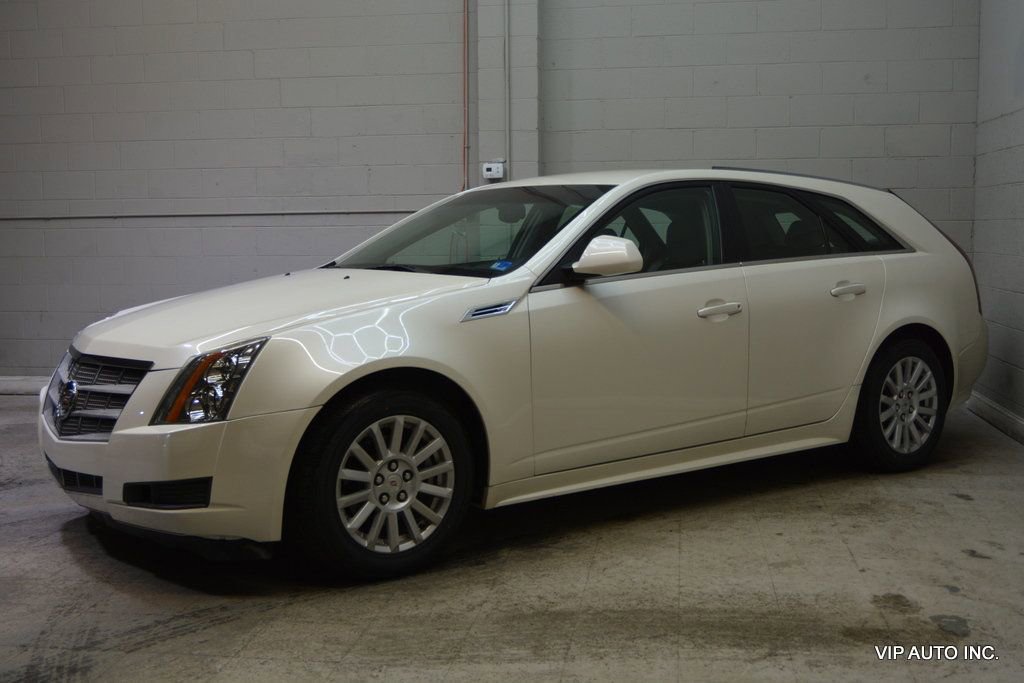Used 2010 Cadillac CTS Wagon image 29